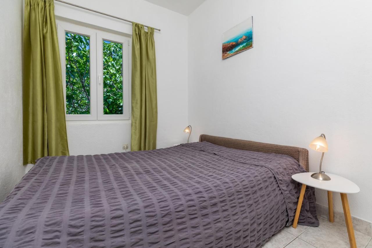 Apartments By The Sea Lokva Rogoznica, Omis - 18638 Екстер'єр фото